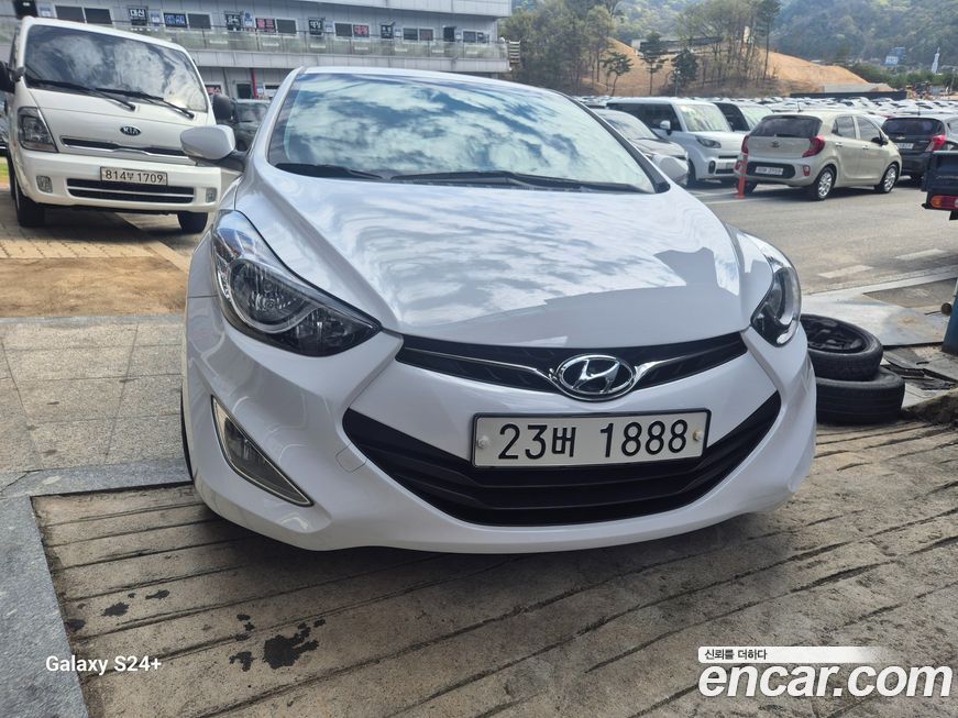 Hyundai AVANTE 2014