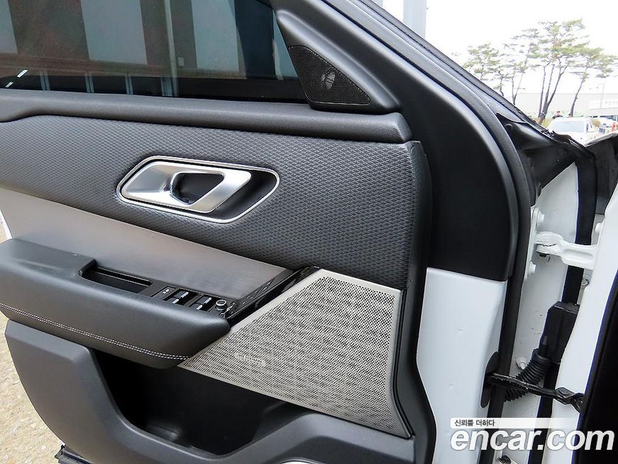 Land Rover Range Rover Velar 2019
