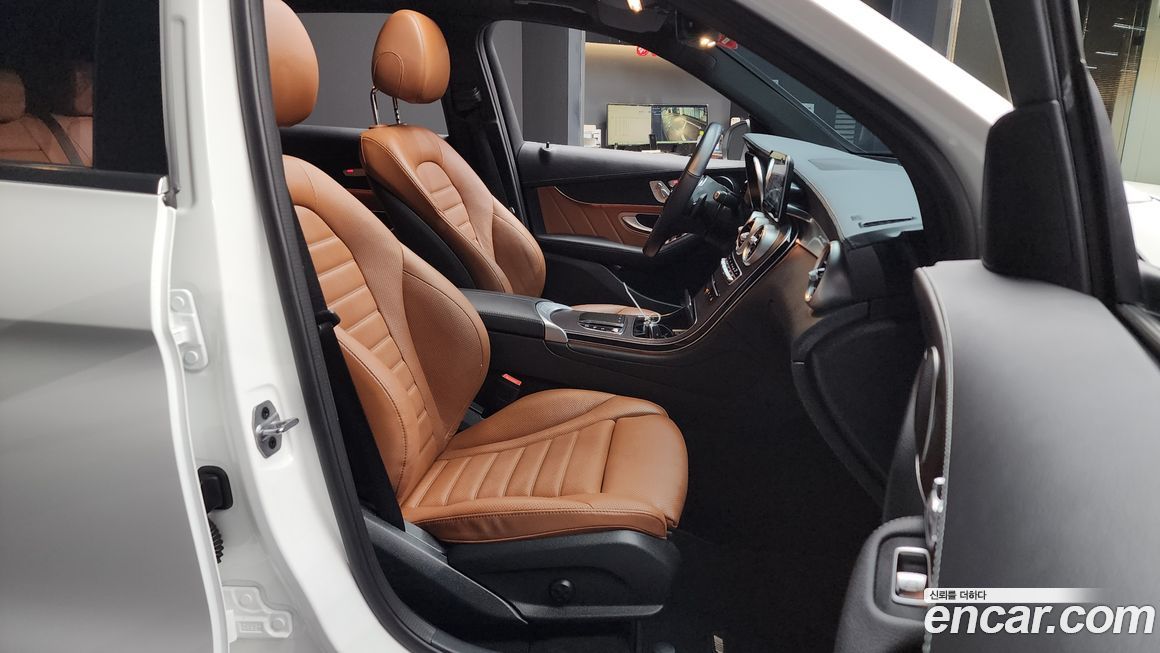 Mercedes-Benz GLC-Class 2022