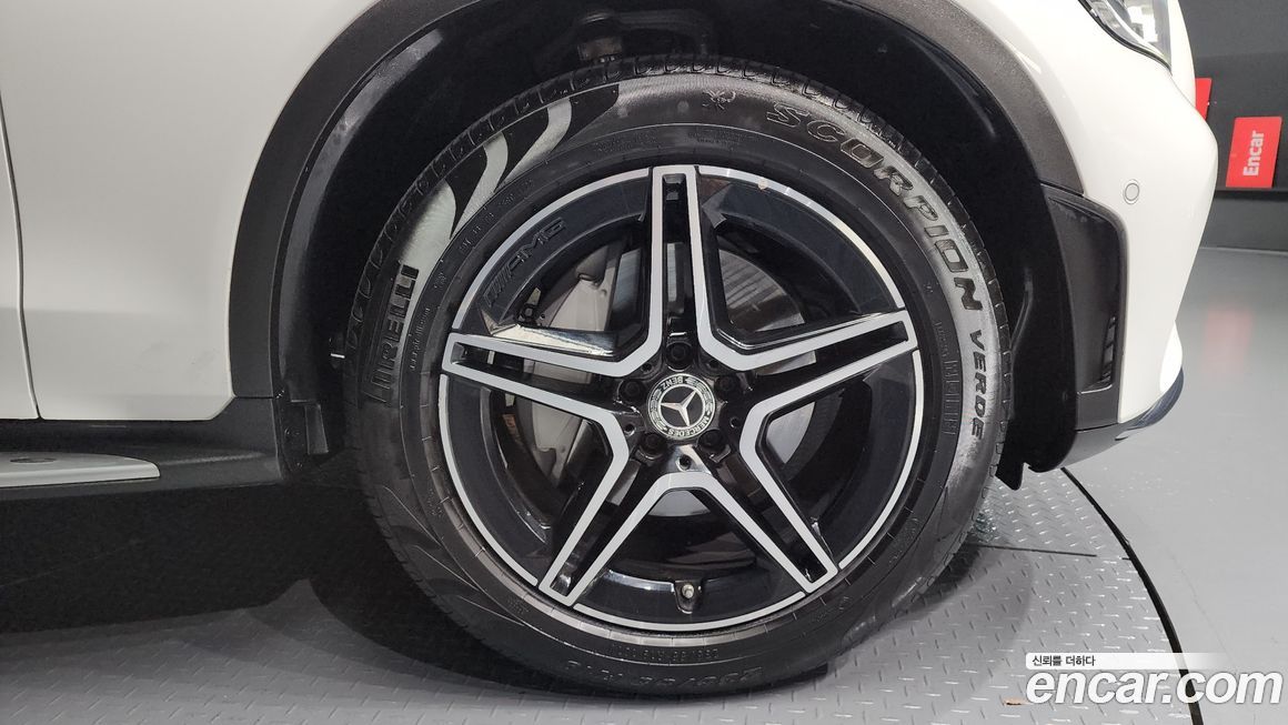 Mercedes-Benz GLC-Class 2022