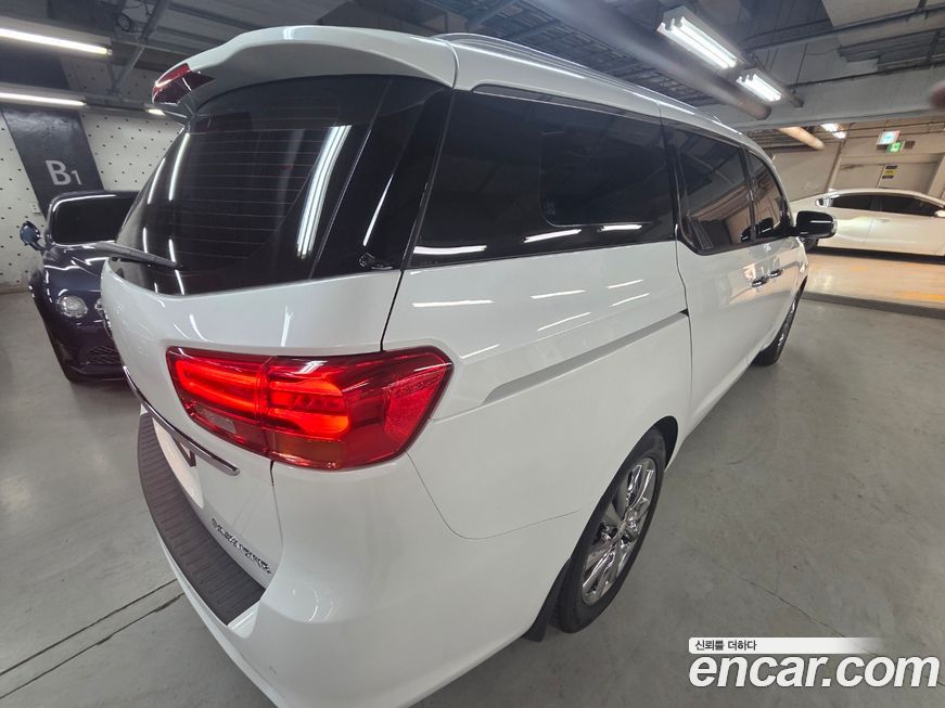 Kia Canival 2019
