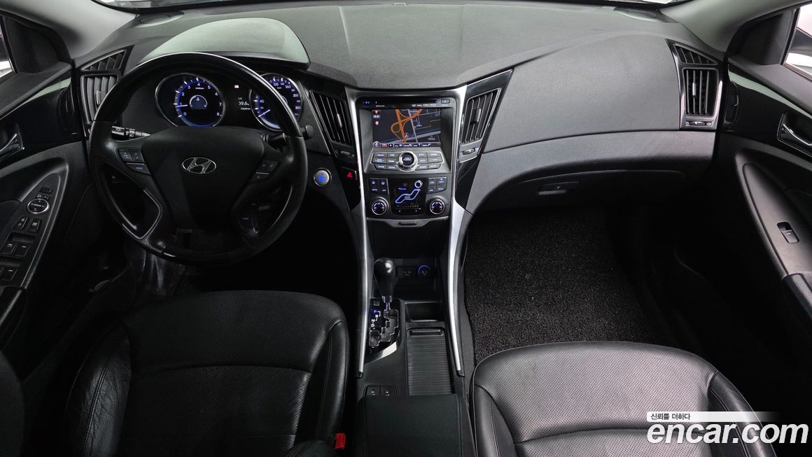 Hyundai Sonata 2010