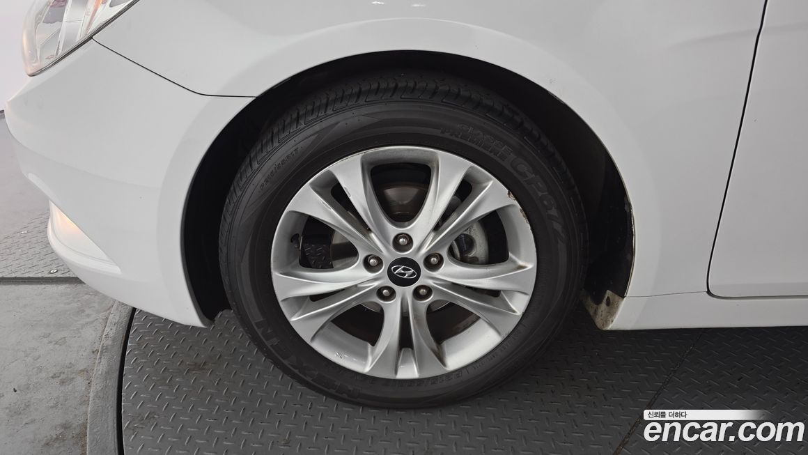Hyundai Sonata 2010