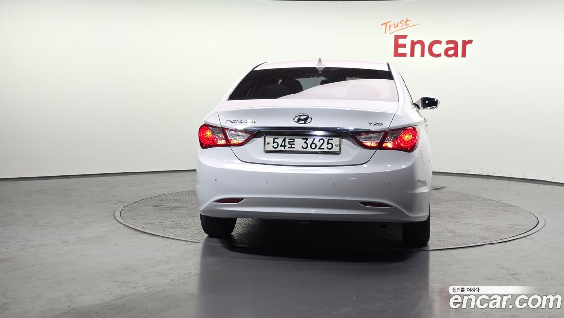 Hyundai Sonata 2010