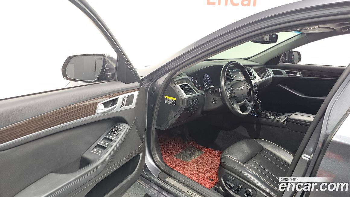 Hyundai Genesis 2015