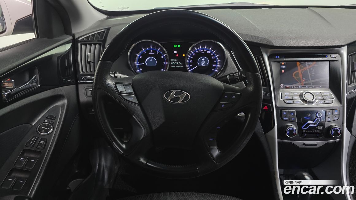 Hyundai Sonata 2010