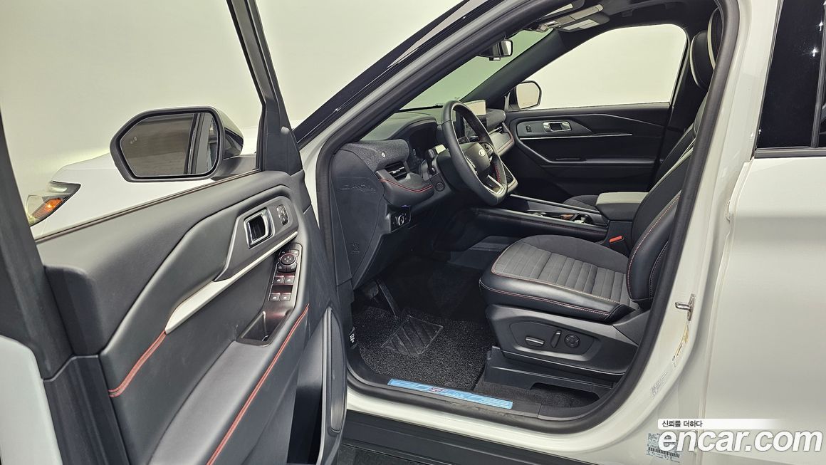 Ford Explorer 2025