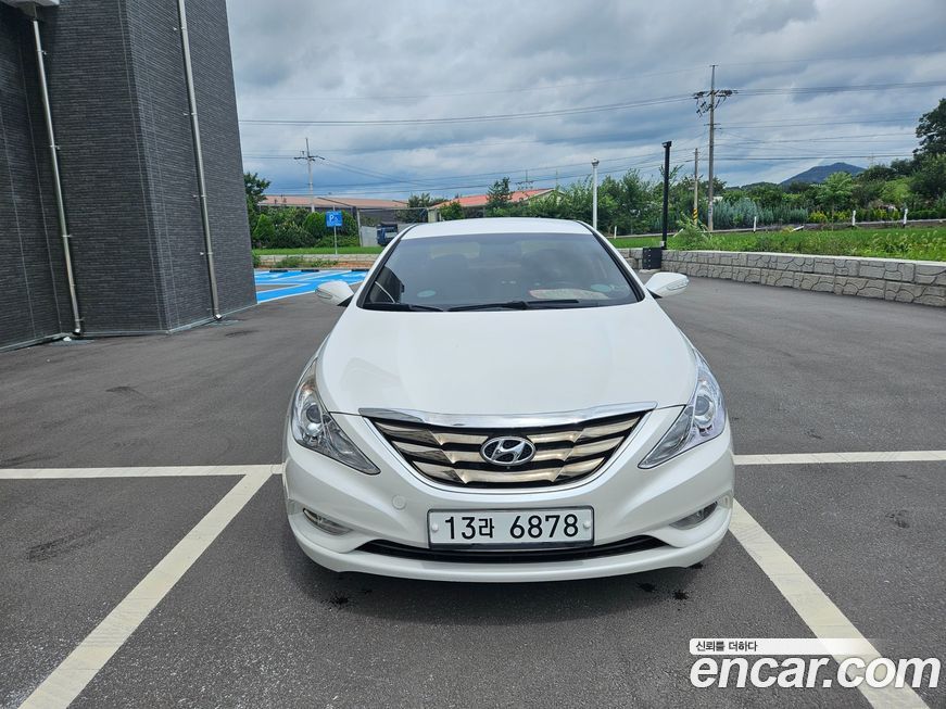 Hyundai Sonata 2011