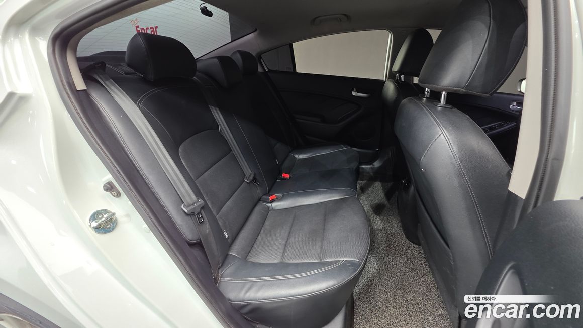 Kia K3 2015