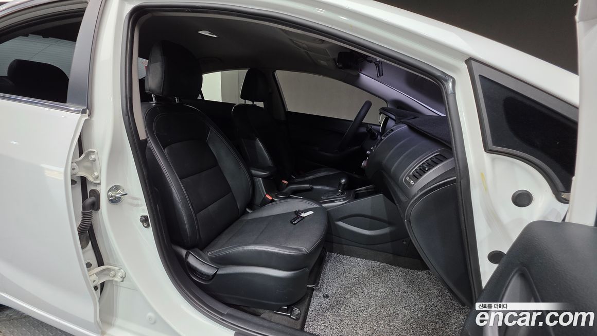 Kia K3 2015