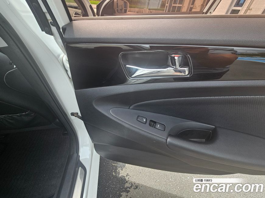 Hyundai Sonata 2011