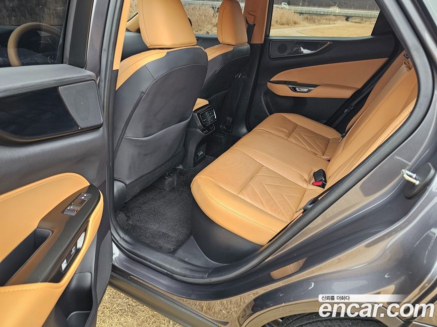 Lexus NX 2024