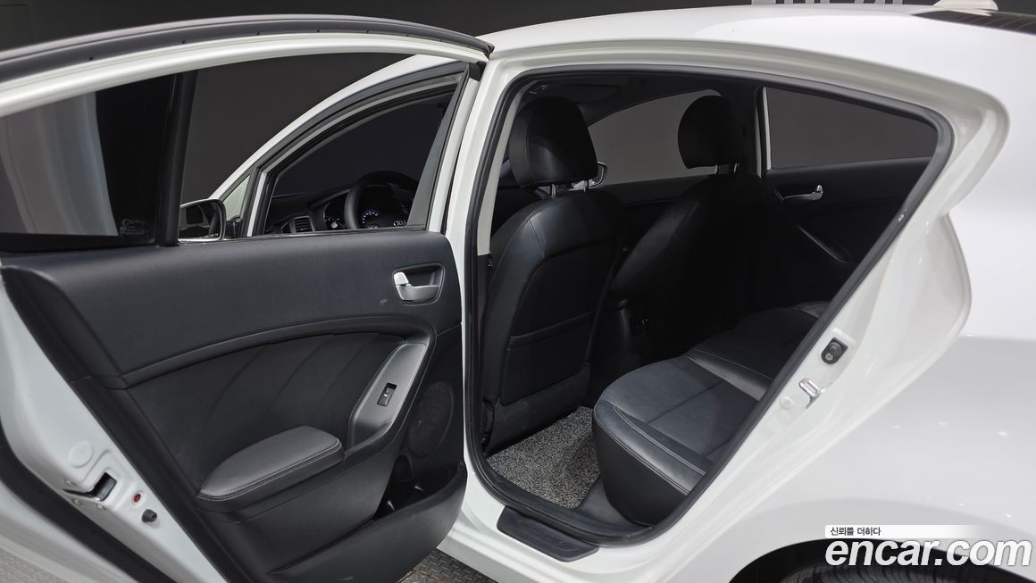Kia K3 2015