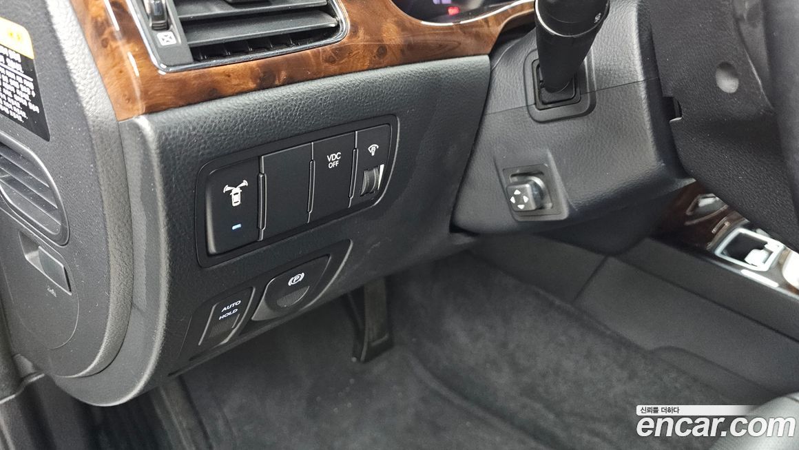 Hyundai Genesis 2009