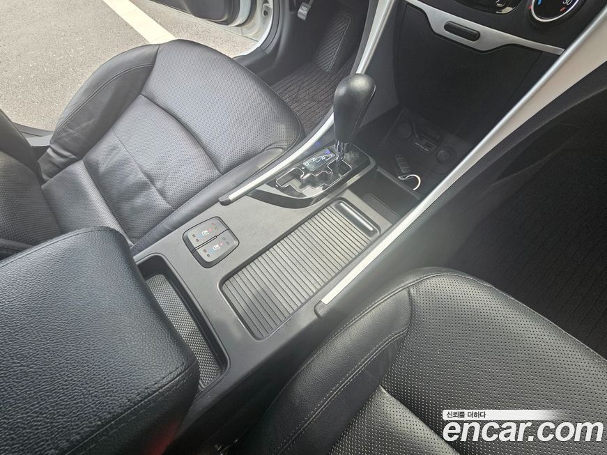 Hyundai Sonata 2011