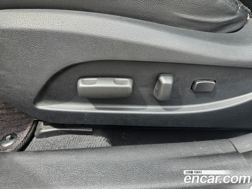 Hyundai Sonata 2011