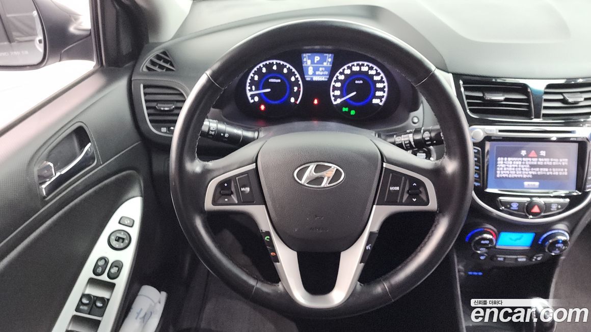 Hyundai Accent 2014