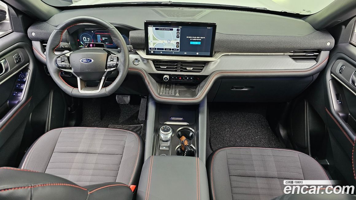 Ford Explorer 2025