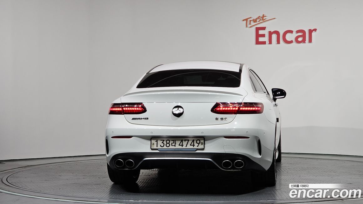 Mercedes-Benz E-Class 2021