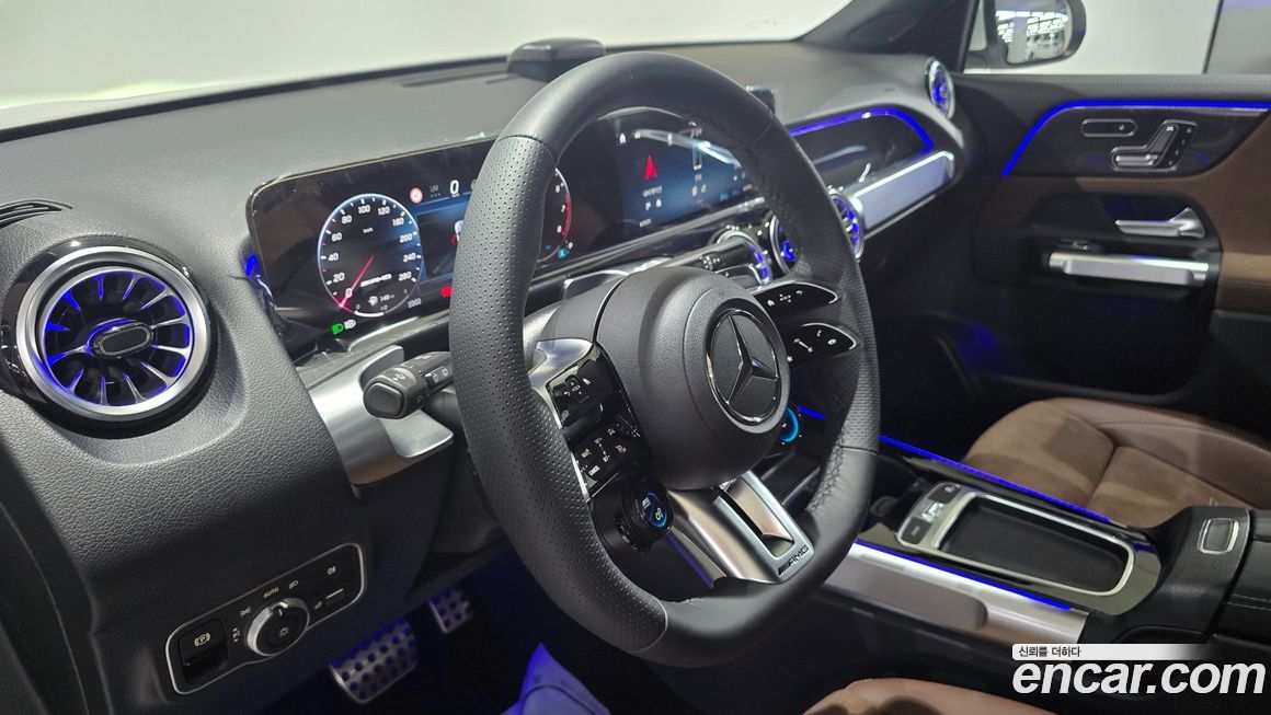 Mercedes-Benz GLB-Class 2025