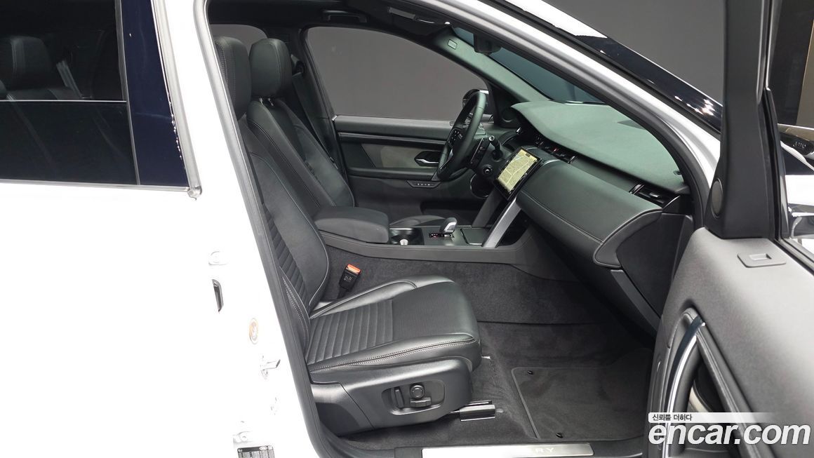 Land Rover Discovery Sport 2025