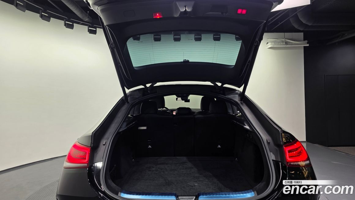 Mercedes-Benz GLE-Class 2021