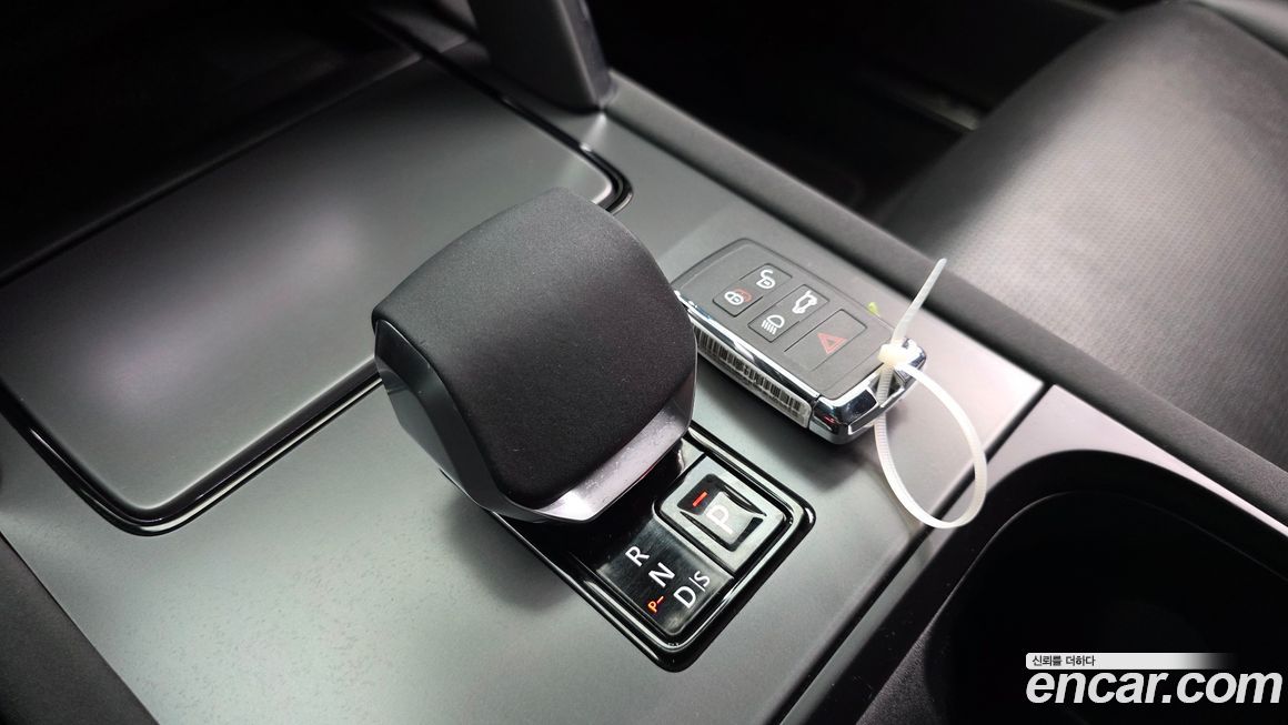 Land Rover Discovery Sport 2025