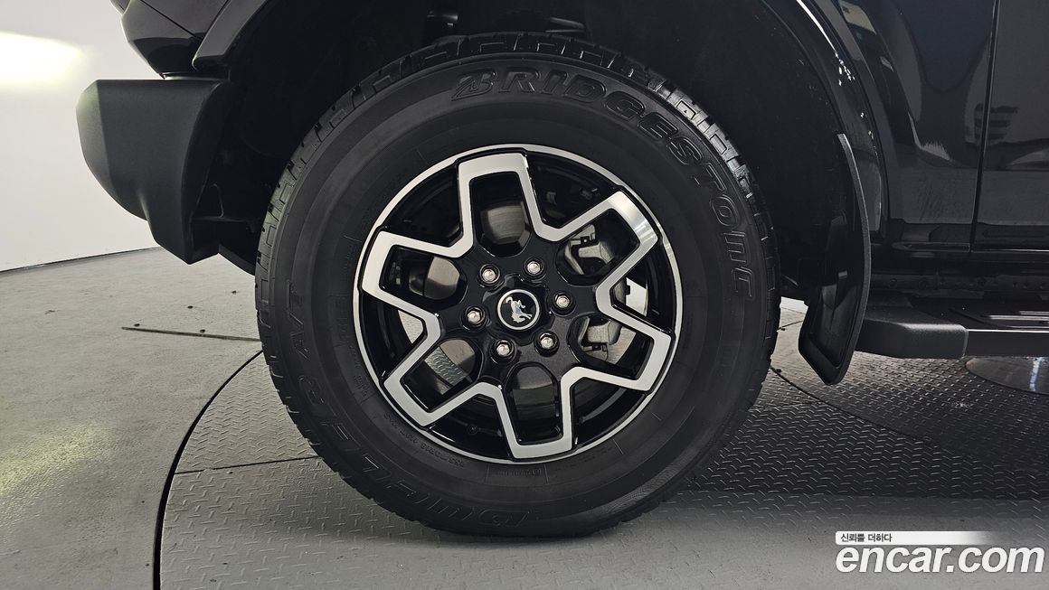 Ford Bronco 2024