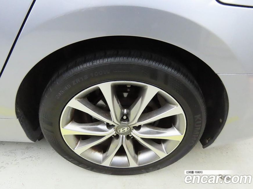 Hyundai Grandeur 2015