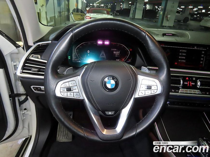 BMW X7 2021
