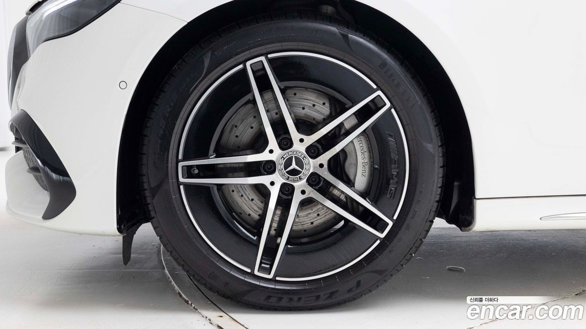 Mercedes-Benz E-Class 2026