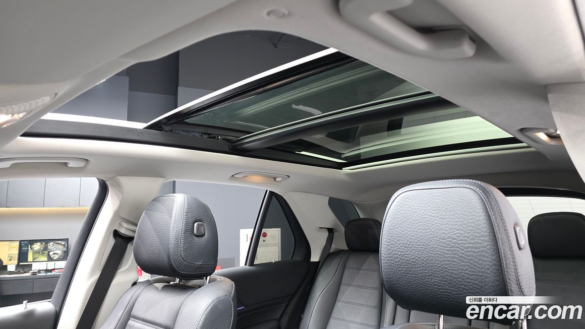 Mercedes-Benz GLE-Class 2023