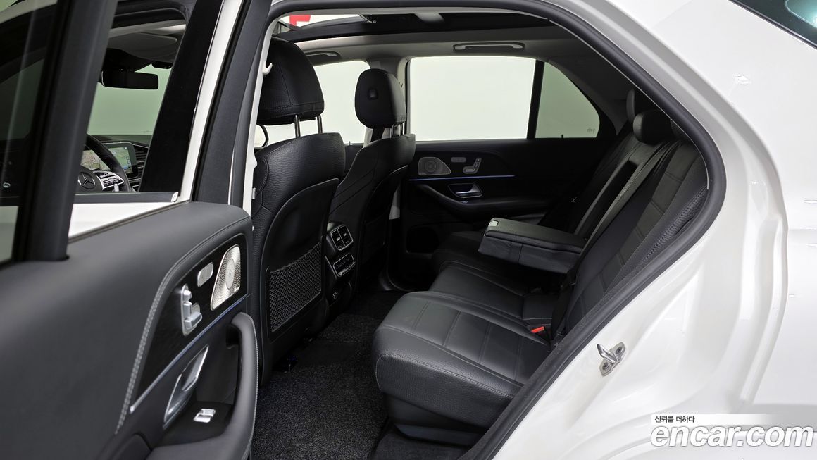 Mercedes-Benz GLE-Class 2023