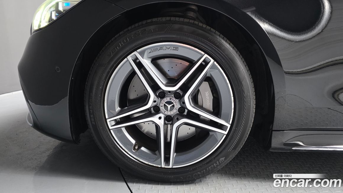 Mercedes-Benz S-Class 2022