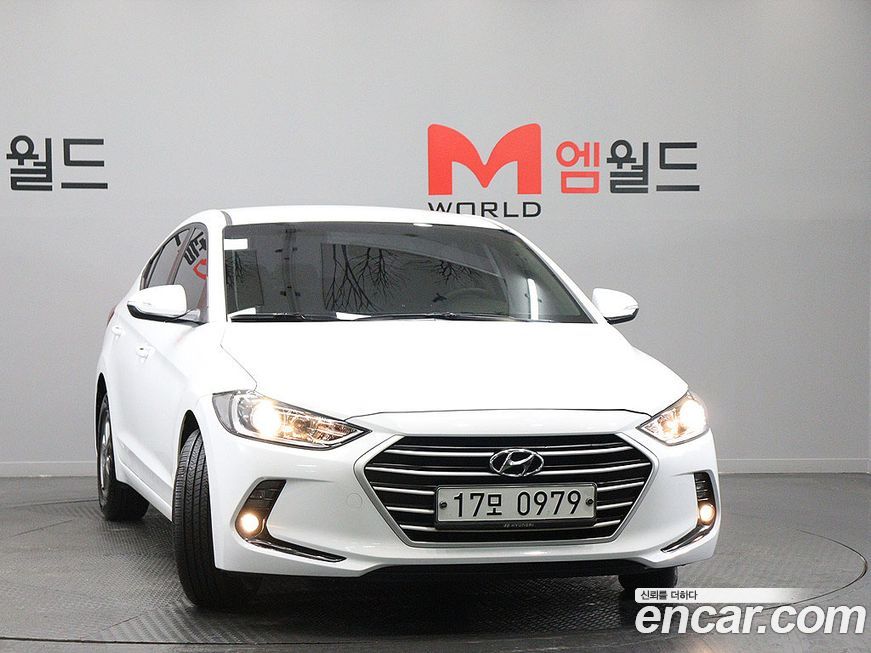 Hyundai AVANTE 2016