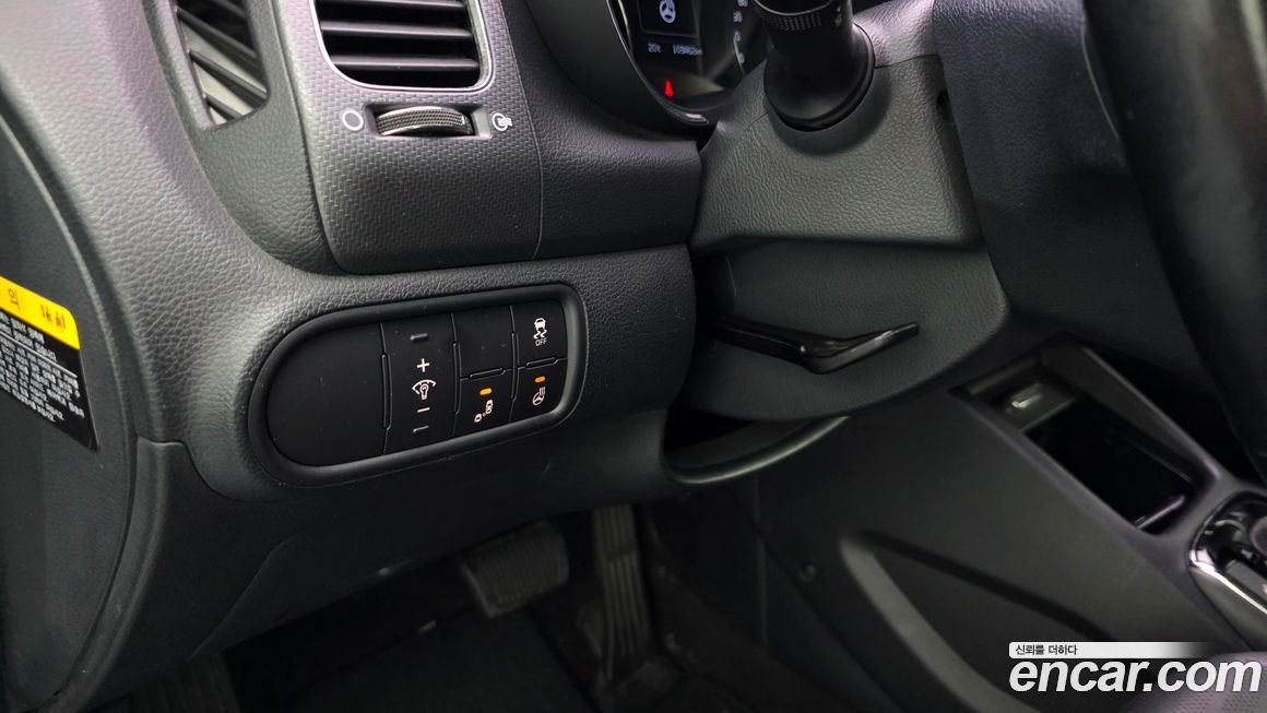 Kia K3 2016