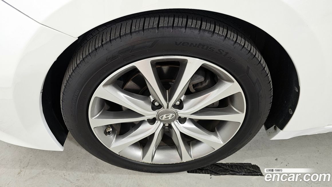 Hyundai Grandeur 2015