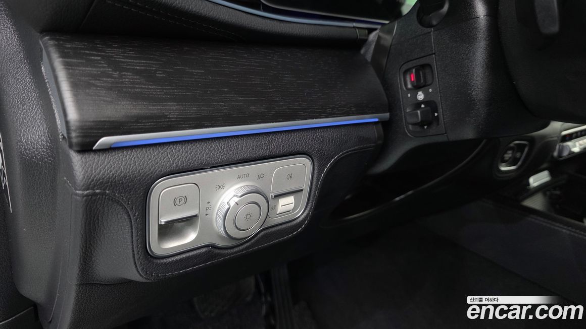 Mercedes-Benz GLE-Class 2023