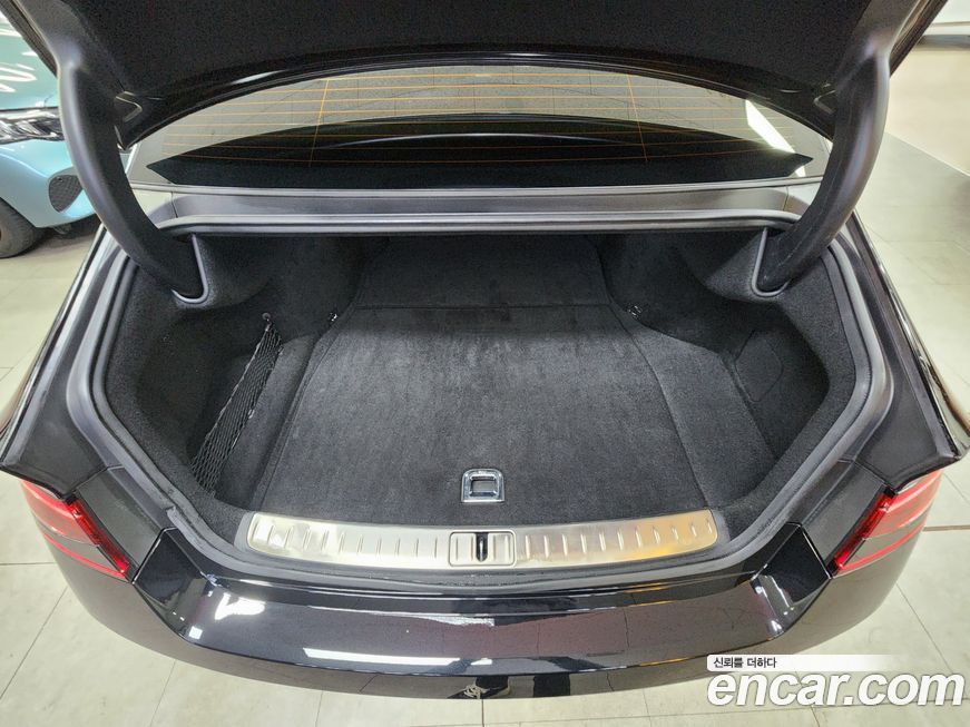 Genesis G90 2023