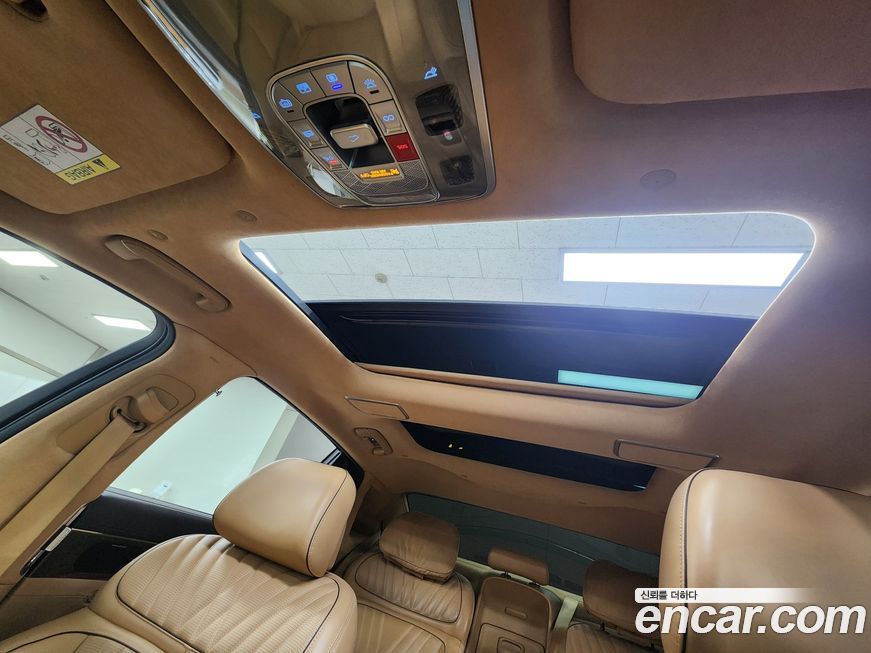 Genesis G90 2023
