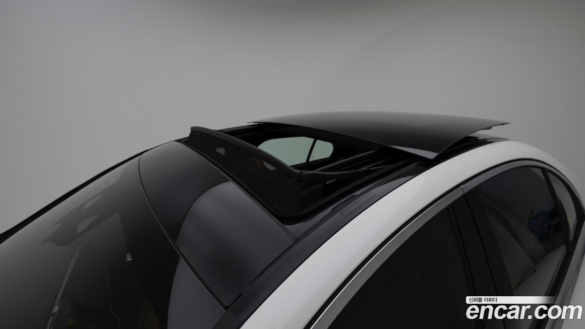 Mercedes-Benz E-Class 2026