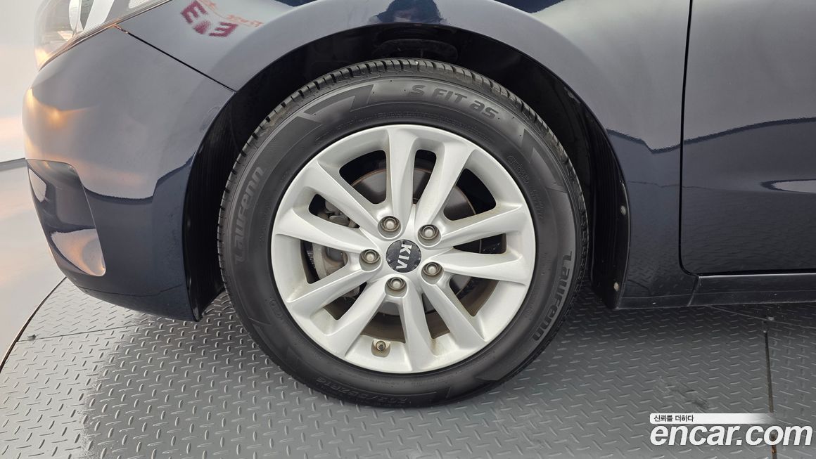 Kia K3 2016