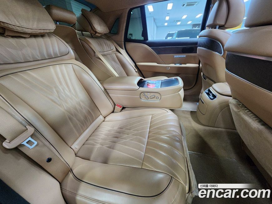 Genesis G90 2023