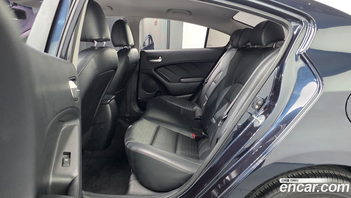 Kia K3 2016