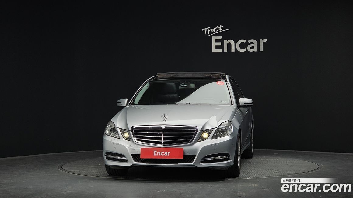 Mercedes-Benz E-Class 2011