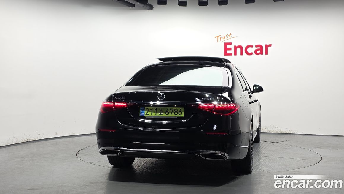 Mercedes-Benz S-Class 2022