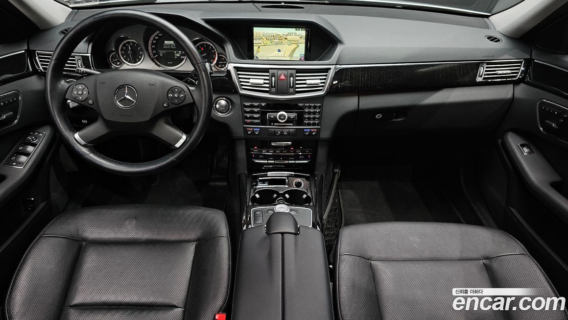 Mercedes-Benz E-Class 2011