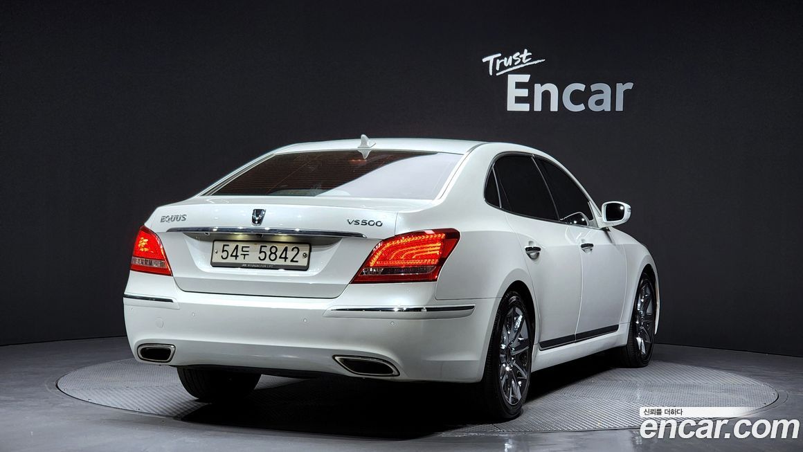 Hyundai Equus 2012