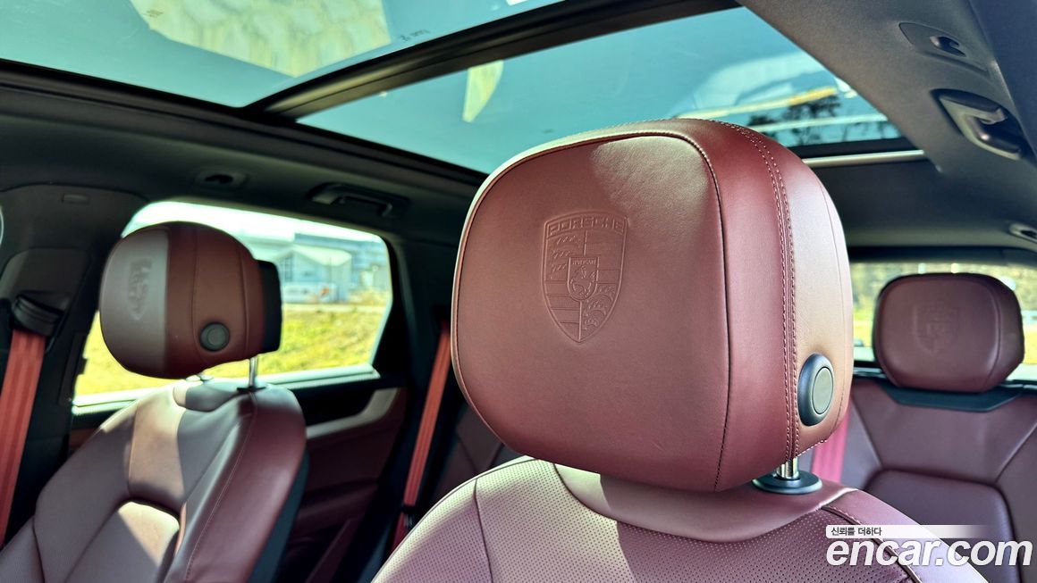 Porsche Cayenne 2024