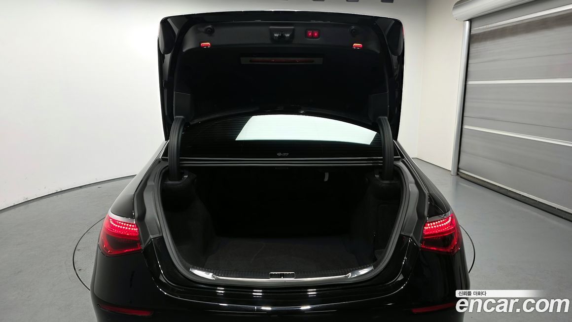 Mercedes-Benz S-Class 2022